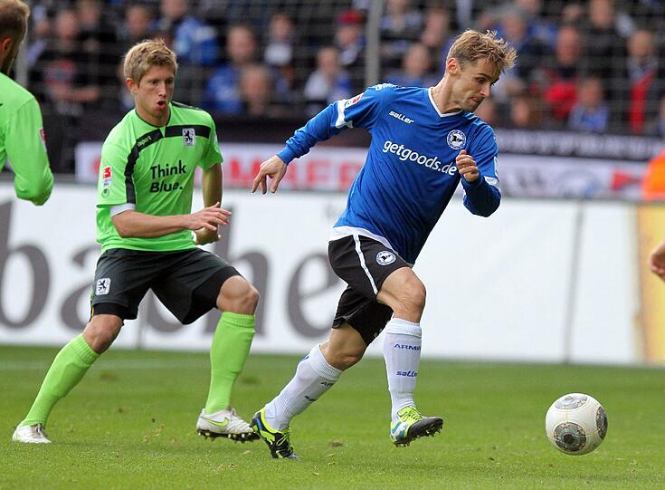 SEBASTIAN HERTNER - NOTE 4 - Durfte ab der 59. Minute als Linksverteidiger ran.