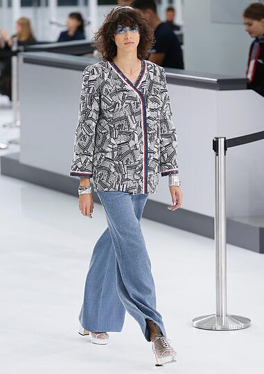 Chanel präsentiert seine neueste Kollektion in Paris