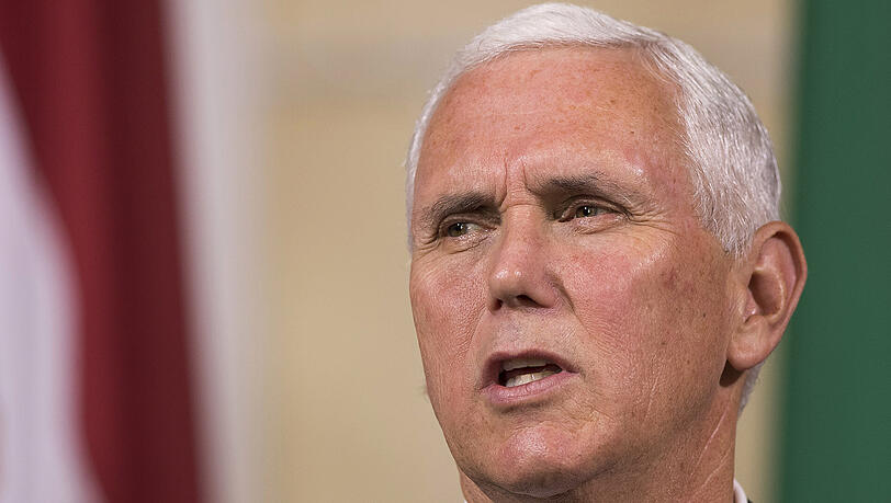 Pence befindet sich zu einem zweitägigen Besuch in Estland. Im Mittelpunkt stehen unter anderem die sicherheitspolitische Lage der Region. Pence befindet sich zu einem zweitägigen Besuch in Estland. Im Mittelpunkt stehen unter anderem die sicherheitspolitische Lage der Region.