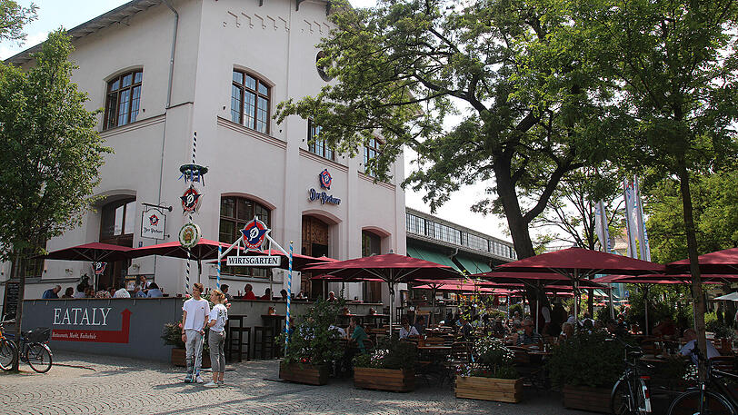 Pschorr am Viktualienmarkt: 4,80 Euro. Bier: Hacker-Pschorr.