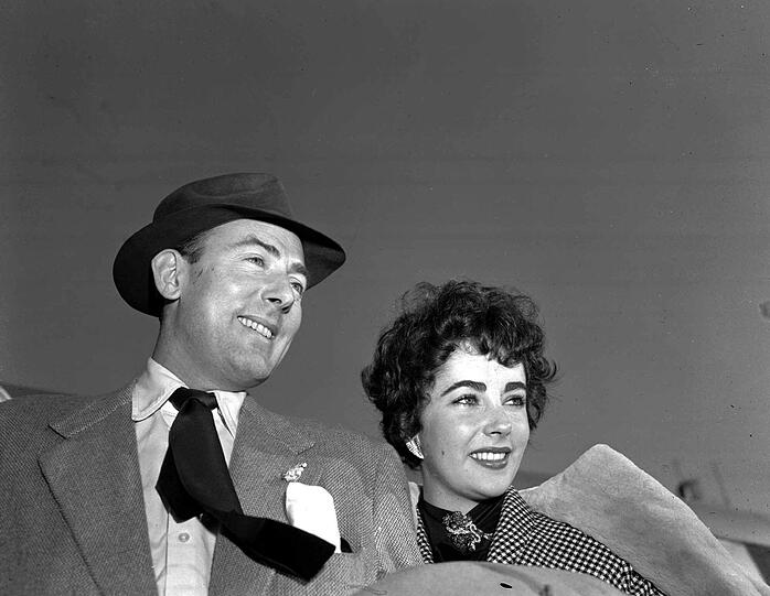 ...heiratete in Folgejahr (1952) Ehemann Nummer zwei, den britischen Schauspieler Michael Wilding. Die beiden bekamen zwei Söhne: Michael Jr., der ebenfalls Schauspieler wurde, und Christopher. Nach fünf Jahren Ehe verließ Liz ihren Mann, da sie bereits...
