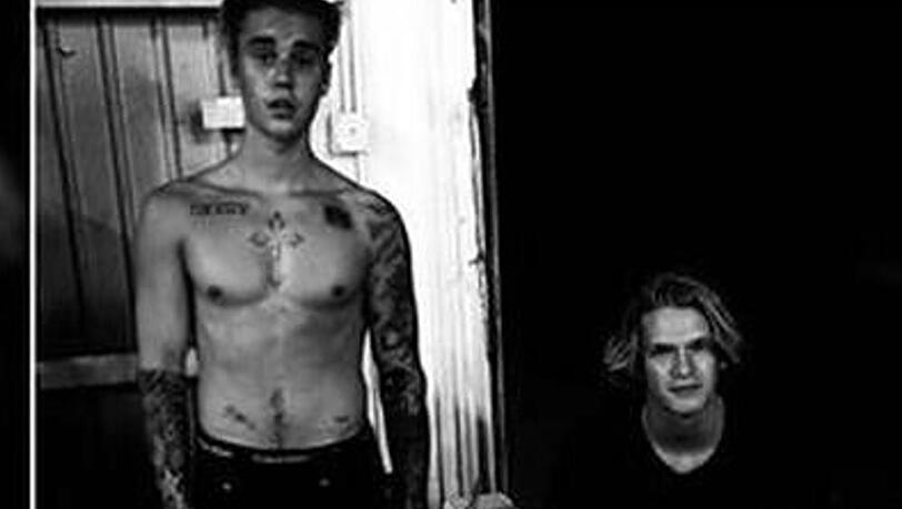 Justin Bieber (l.) und Cody Simpson verstehen sich super Justin Bieber (l.) und Cody Simpson verstehen sich super