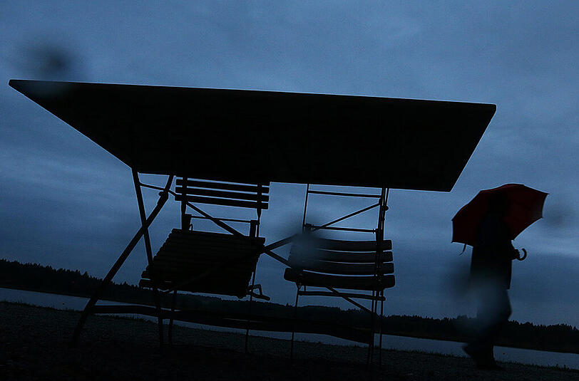 Regen und Wind stark Schnee und Eis: So ist die aktuelle Wetterlage in Bayern. (Archivbild)