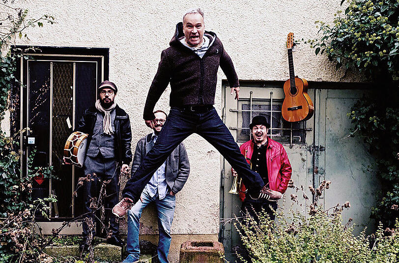 Thomas Darchinger und seine Bavarical-Gang: die Himpsl-Brüder und der Hölzl. Ob die Sache zum in die Luft gehen ist? Anschauen!