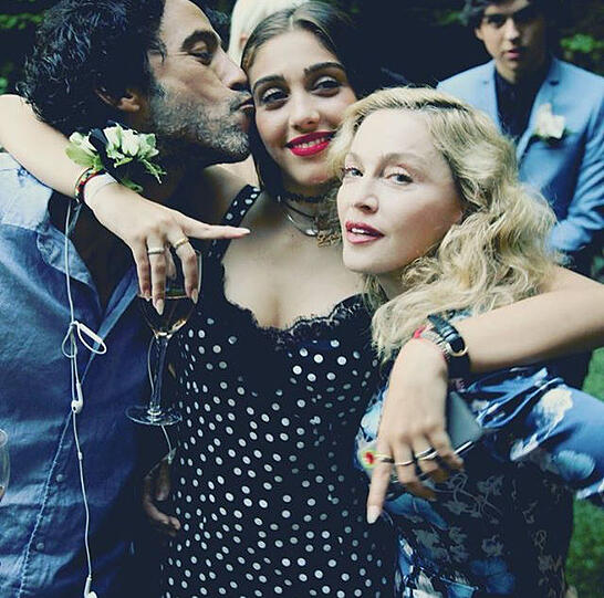 Erste Tochter: Lourdes (21), genannt Lola, ist das älteste Kind von Madonna und Carlos Leon. Angeblich suchte die Pop-Königin den Fitnesstrainer als Vater aus, weil sie ihn schön fand und gute Gene wollte.