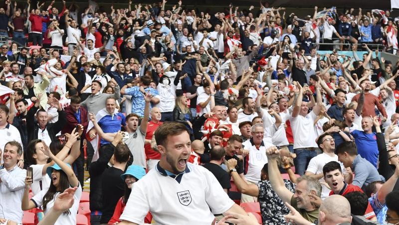 In Italien fürchtet man sich vor dem Ansturm potentiell virulenter englischer Fußball-Fans.