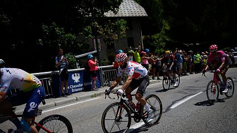 Bleibt vorerst im gepunkteten Trikot des besten Bergfahrers: Simon Geschke.