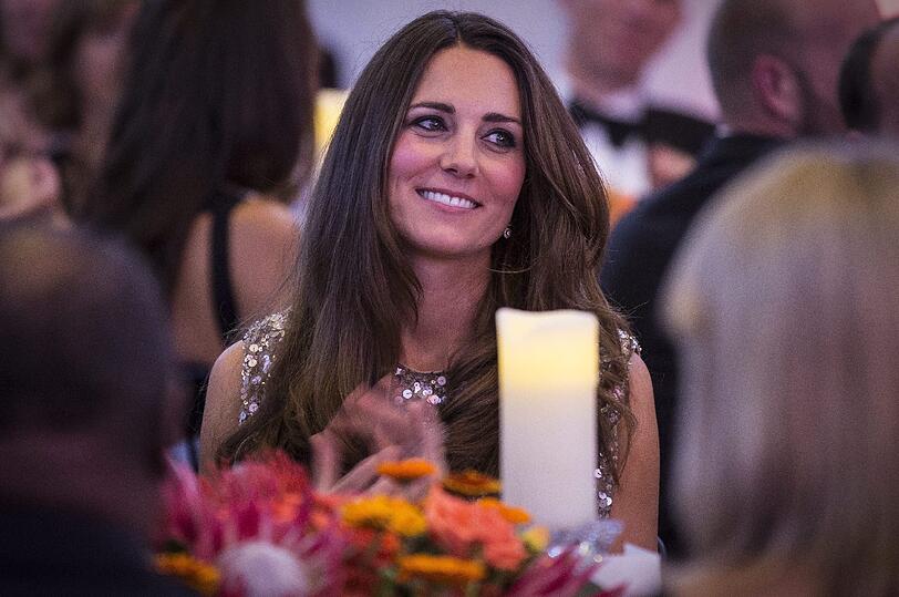 Herzogin Catherine: Ihr strahlend-schöner Auftritt im Glitzer-Kleid bei der Tusk-Foundation. Die Bilder