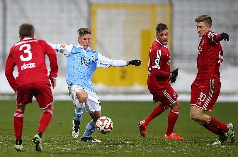 Krisztian Simon bei seinem Debüt im Löwen-Trikot gegen Unterhaching.