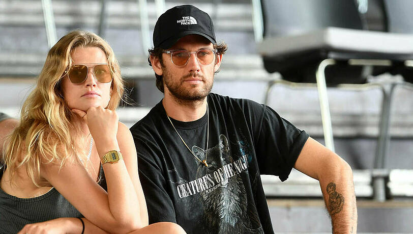 Toni Garrn und Alex Pettyfer bei einem gemeinsamen Auftritt. Toni Garrn und Alex Pettyfer bei einem gemeinsamen Auftritt.