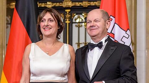 "Ich glaube, dass ich ein ganz anderer Mensch wäre, wenn ich nicht mit Britta Ernst verheiratet wäre", sagt SPD-Kanzlerkandidat Olaf Scholz über seine Frau.