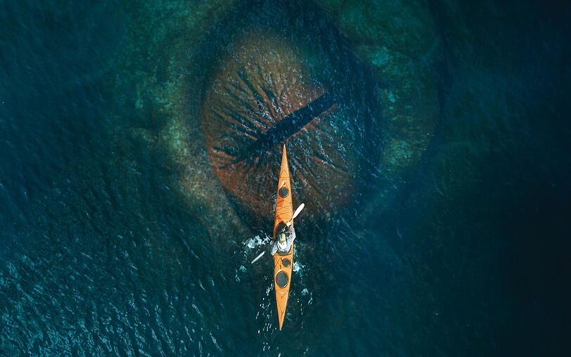 Wer ohnehin schon Angst vor großen Gewässern hat, sollte den Film "Kraken - Erwachen der Tiefe" vielleicht besser nicht sehen. Wer ohnehin schon Angst vor großen Gewässern hat, sollte den Film "Kraken - Erwachen der Tiefe" vielleicht besser nicht sehen.