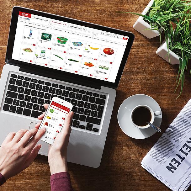 Der REWE Lieferservice geht ganz einfach per App - mehr als 15 000 Produkte stehen rund um die Uhr zur Auswahl. Der REWE Lieferservice geht ganz einfach per App - mehr als 15 000 Produkte stehen rund um die Uhr zur Auswahl.