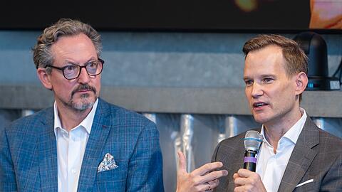 Hendrik Streeck sprach sich zuletzt f&uuml;r Schutzmechanismen nach FSK-Vorbild aus. Hier zusammen mit Eckart von Hirschhausen bei der Vorstellung der App "freii".