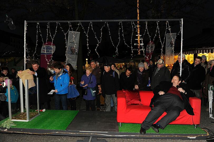 Hier mehr Bilder von der Wiege-Aktion mit Ottfried Fischer auf dem Viktualienmarkt....