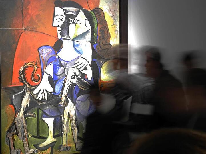 Das Auktionshaus Sotheby's hat seine umgebauten Galerien in New York mit einer Ausstellung wiedereröffnet. Zu sehen ist unter anderem Picassos "femme au chien".