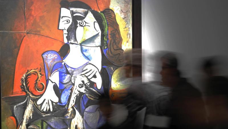 Das Auktionshaus Sotheby's hat seine umgebauten Galerien in New York mit einer Ausstellung wiedereröffnet. Zu sehen ist unter anderem Picassos "femme au chien". Das Auktionshaus Sotheby's hat seine umgebauten Galerien in New York mit einer Ausstellung wiedereröffnet. Zu sehen ist unter anderem Picassos "femme au chien".