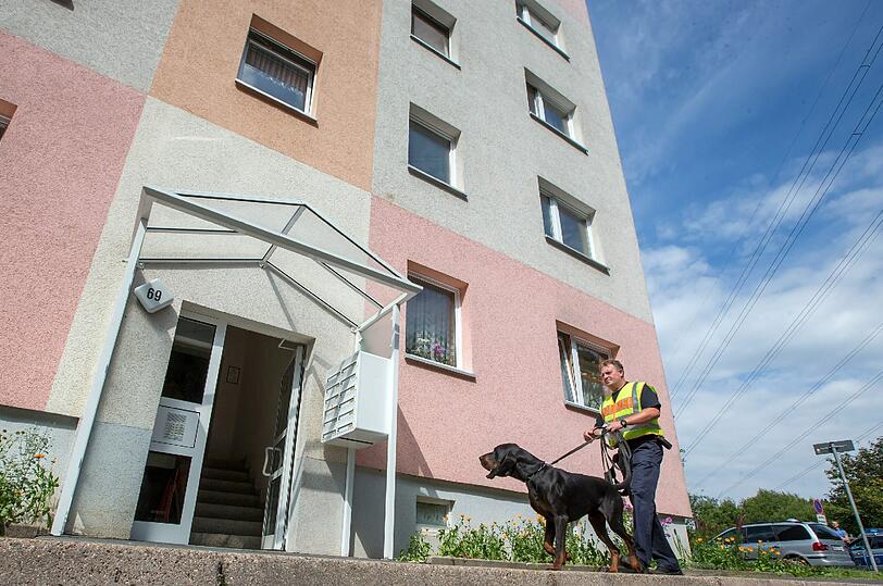 Der Mord an den zwei Kindern ereignete sich in einem 70er-Jahre Wohnblock in Suhl.