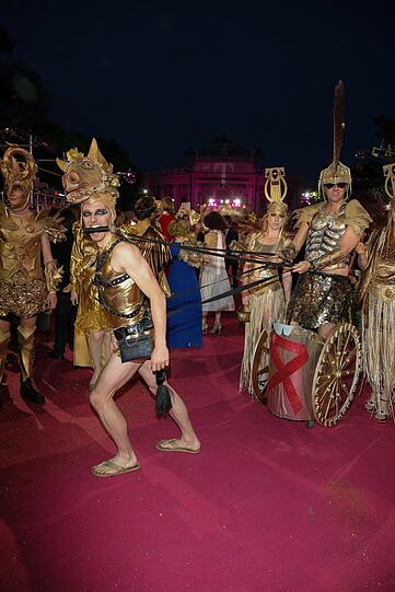 Die schrillen Bilder vom Life Ball 2015