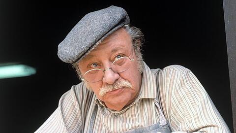 Der Schauspieler Gustl Bayrhammer als Meister Eder.