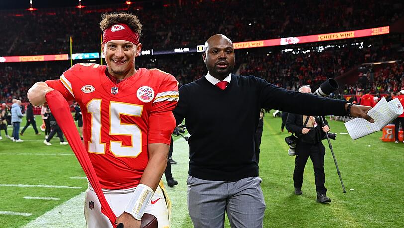 Will wieder nach Deutschland kommen: Patrick Mahomes (l).