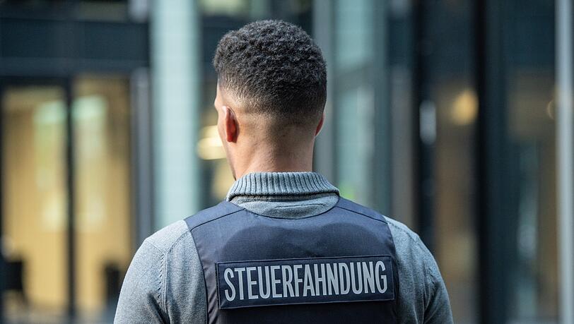 3,26 Milliarden Euro haben Steuerfahnder und Betriebsprüfer 2024 hereingeholt.