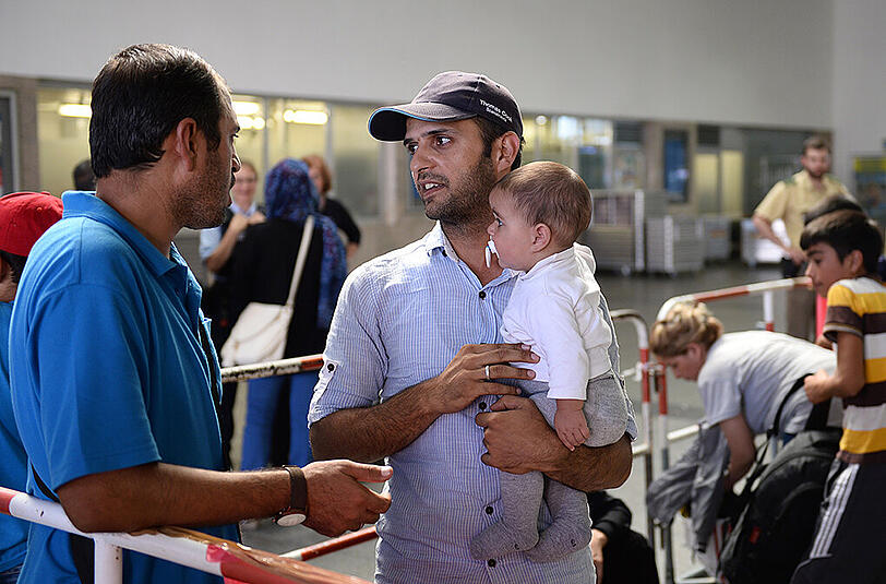 Die ersten Flüchtlinge sind am Münchner Hauptbahnhof eingetroffen.