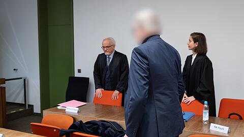 Vor Gericht erschien nur einer der beiden Angeklagten. (Archivbild)