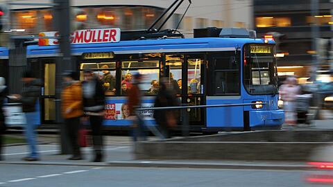 Der Verein Pro Bahn kritisiert die Sparpläne beim Münchner ÖPNV. (Symbolbild)