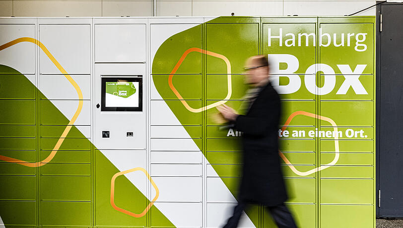 In Hamburg kann man sich seine Pakete mittlerweile schon direkt an Bahnhöfe liefern lassen.