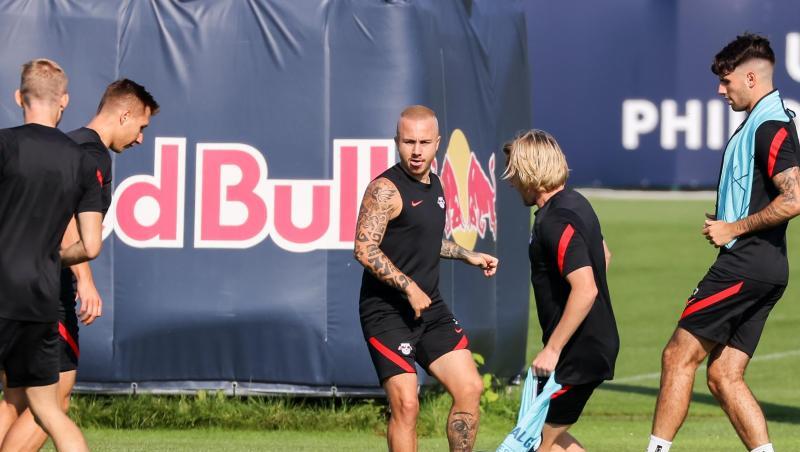RB-Profi Angelino (M.) steht in Manchester im Fokus.