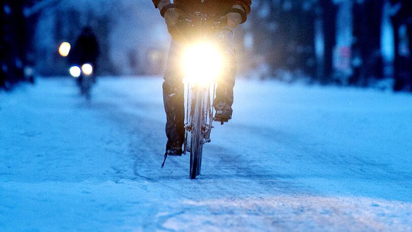 Die richtige Beleuchtung beim Fahrrad ist besonders im Winter wichtig. Die richtige Beleuchtung beim Fahrrad ist besonders im Winter wichtig.