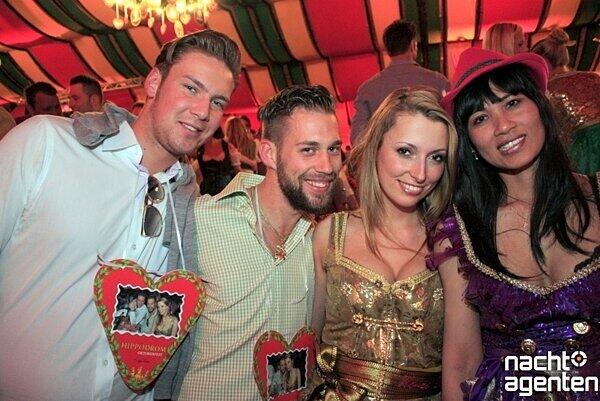 Dirndl, Lederhosen und viel Spaß: Die Party "Tracht und Pracht" am Samstag im Hippodrom auf der Theresienwiese. Mehr Bilder unter: www.nachtagenten.de.