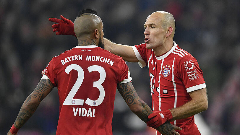 ARJEN ROBBEN NOTE 3
Sehr agil auf der rechten Seite, lieferte die Vorlage zu Müllers Treffer. Das Timing stimmte allerdings nicht immer beim Niederländer. Lewandowski fühlte sich von Robben in so mancher Szene vernachlässigt.