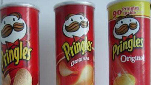 Einer der Kandidaten für die Mogelpackung des Jahres: Der Inhalt der Pringles-Dosen wurde heimlich reduziert Einer der Kandidaten für die Mogelpackung des Jahres: Der Inhalt der Pringles-Dosen wurde heimlich reduziert
