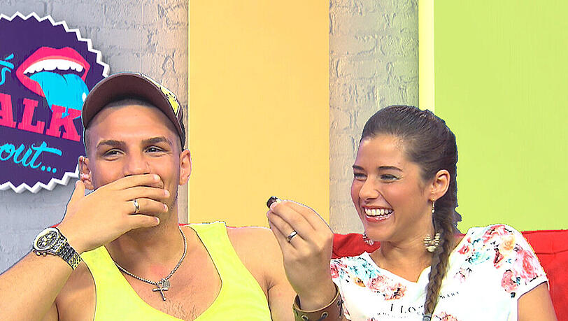 Pietro Lombardi und Sarah Engels in der RTL-II-Show "Let's talk about..." Pietro Lombardi und Sarah Engels in der RTL-II-Show "Let's talk about..."