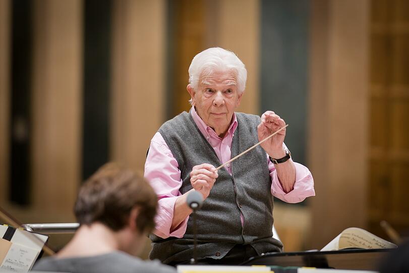 Christoph von Dohnányi bei einer Probe mit dem Symphonieorchester des Bayerischen Rundfunks im Herkulessaal.