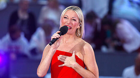 Monika Gruber plaudert aus: Darum verabschiedete sie sich einst von der B&uuml;hne.