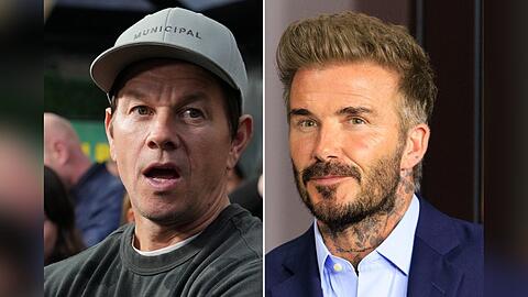 Mark Wahlberg (l.) muss sich mit einer Klage von David Beckham auseinandersetzen.