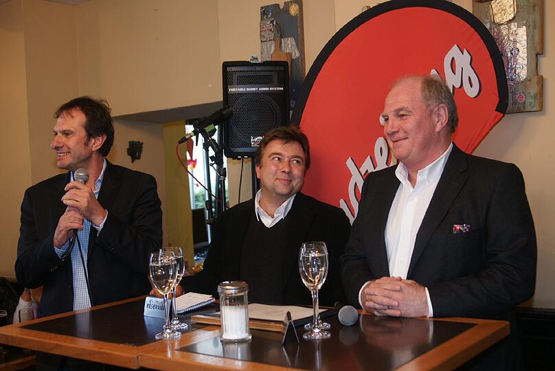 Uli Hoeneß im AZ-Café: Die Bilder aus dem Ringelnatz