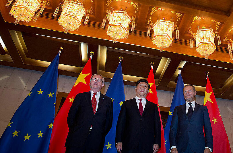 Jean-Claude Juncker, der chinesische Präsident Xi Jinping und Donald Tusk vor dem EU-China-Gipfel in Peking.