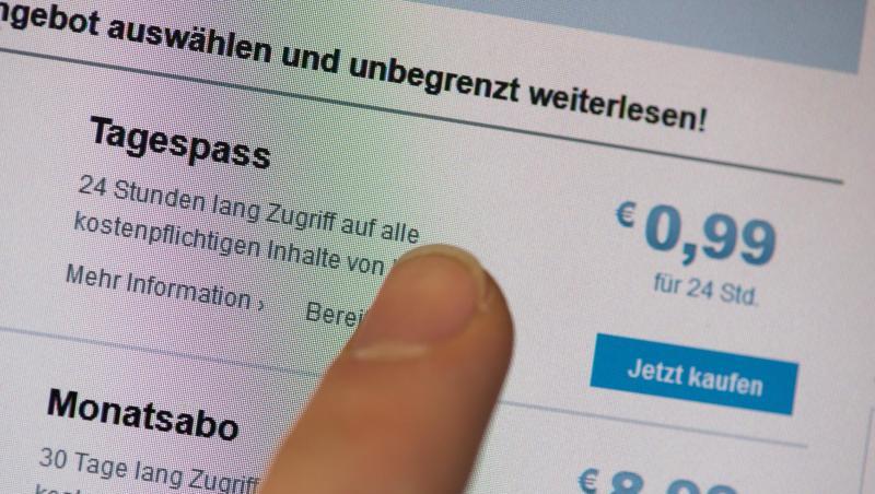 Immer öfter führen Zeitungen in ihren Applikationen oder im Internet Bezahlschranken ein. Immer öfter führen Zeitungen in ihren Applikationen oder im Internet Bezahlschranken ein.