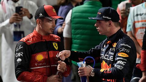 Sieger und Zweiter in Dschidda: Max Verstappen (r) und Charles Leclerc.