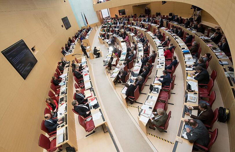 Die Rekordsitzung am Donnerstag im Plenarsaal des bayerischen Landtags.