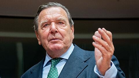 Altkanzler Gerhard Schröder (SPD) steht wegen seinerRussland-Kontakt in der Kritik.
