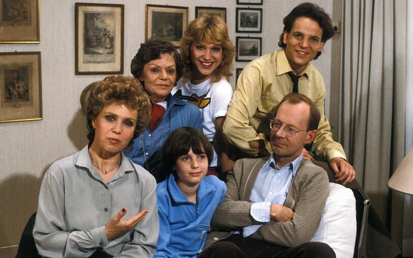 Sie waren die wohl beliebteste Fernsehfamilie der 80er- und 90er-Jahre: Bis zu 27 Millionen TV-Zuschauer schalteten ein, wenn "Diese Drombuschs" im ZDF lief. Sie waren die wohl beliebteste Fernsehfamilie der 80er- und 90er-Jahre: Bis zu 27 Millionen TV-Zuschauer schalteten ein, wenn "Diese Drombuschs" im ZDF lief.