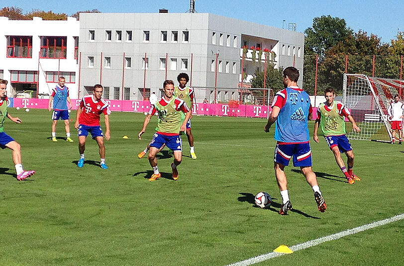 Thiago ist wieder im FC-Bayern-Training dabei: Die Bilder von der Säbener Straße.