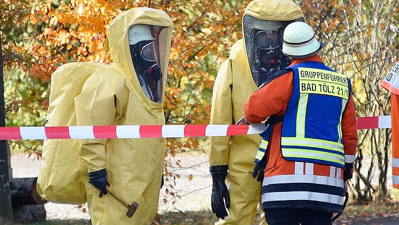 Die Bilder vom Feuerwehr-Großeinsatz in Bad Tölz an der Hacker-Pschorr-Arena. Die Bilder vom Feuerwehr-Großeinsatz in Bad Tölz an der Hacker-Pschorr-Arena.