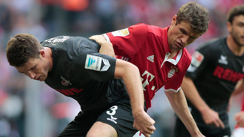 1. Oktober 2016: Thomas Müller vom FC Bayern (links) im Duell mit Dominique Heintz vom 1. FC Köln. Die Bundesligapartie endete 1:1.