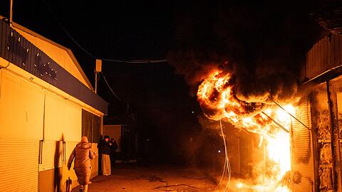 Russische Drohnenangriffe trafen in der Nacht erneut ukrainische St&auml;dte.